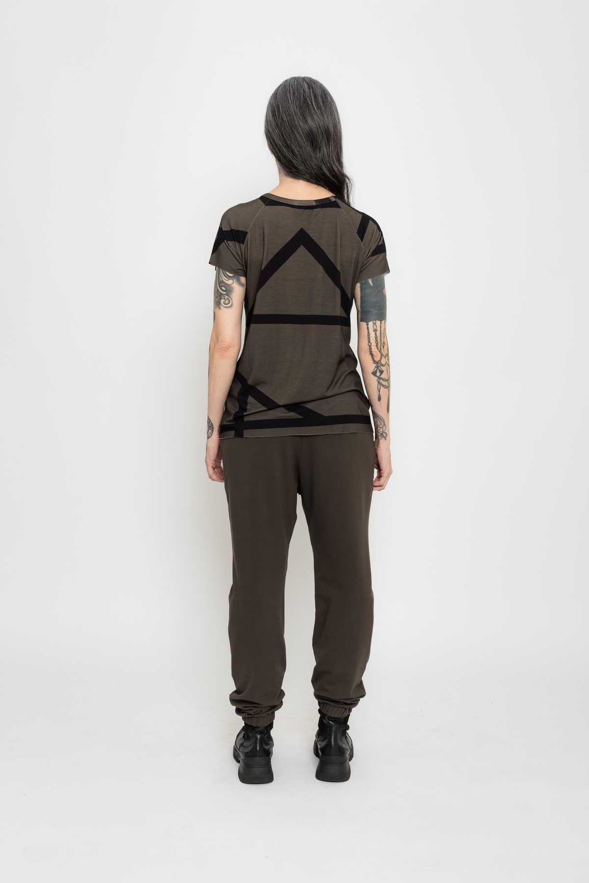 camiseta com estampa geométrica | geometric print t-shirt
